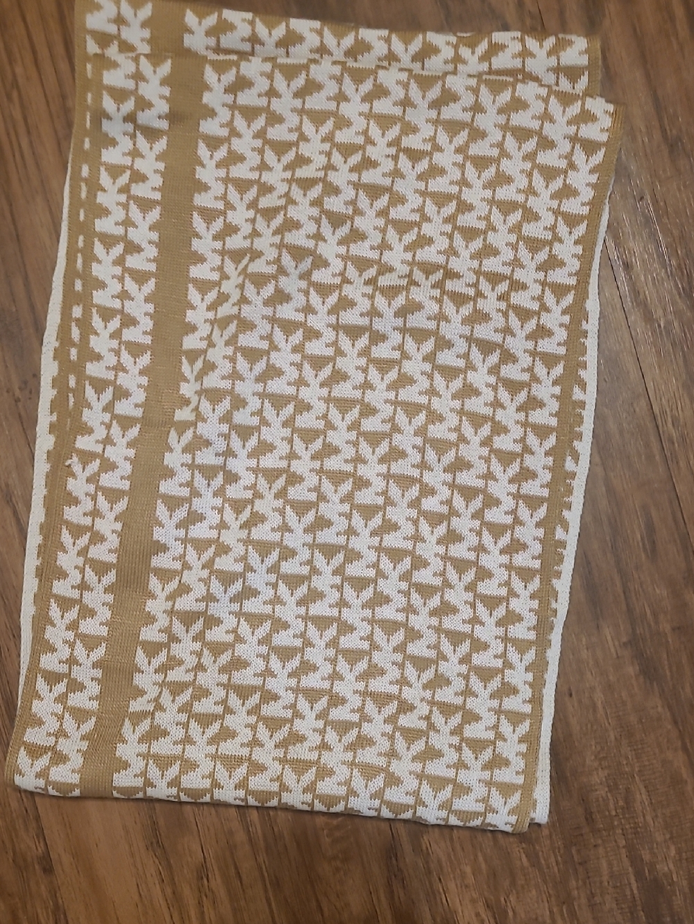 MK Infinity Scarf - Picture 2 of 4